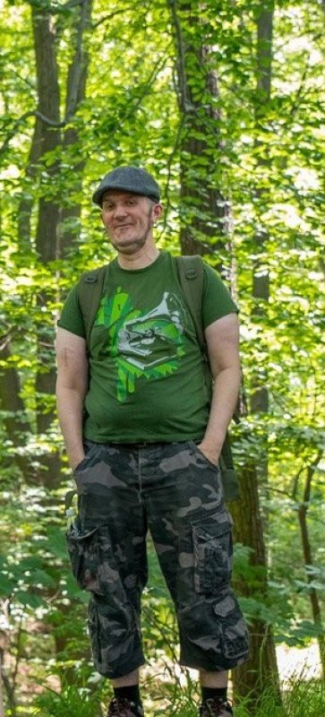Pełen wigoru mężczyzna do wzięcia