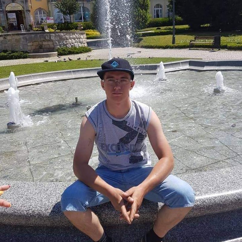 Raz się żyje