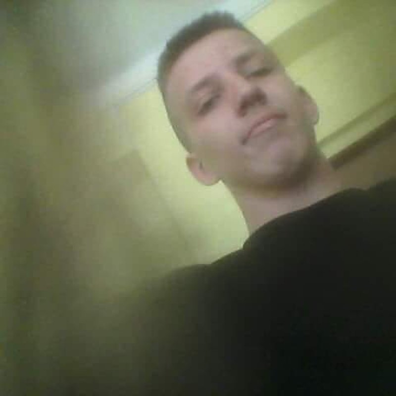 Foto 6502f7e38d04a