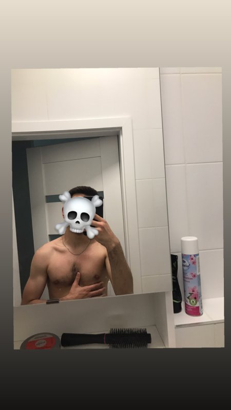 Foto 6504c3f6d8cdf