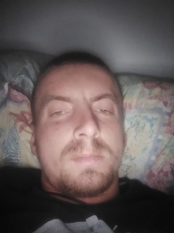 Foto 65764416703b0
