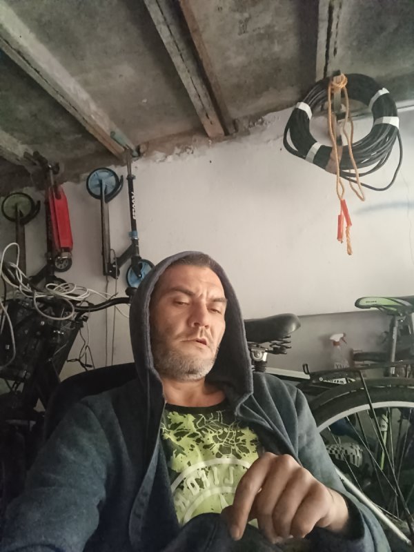 Foto 66e028e7343d2
