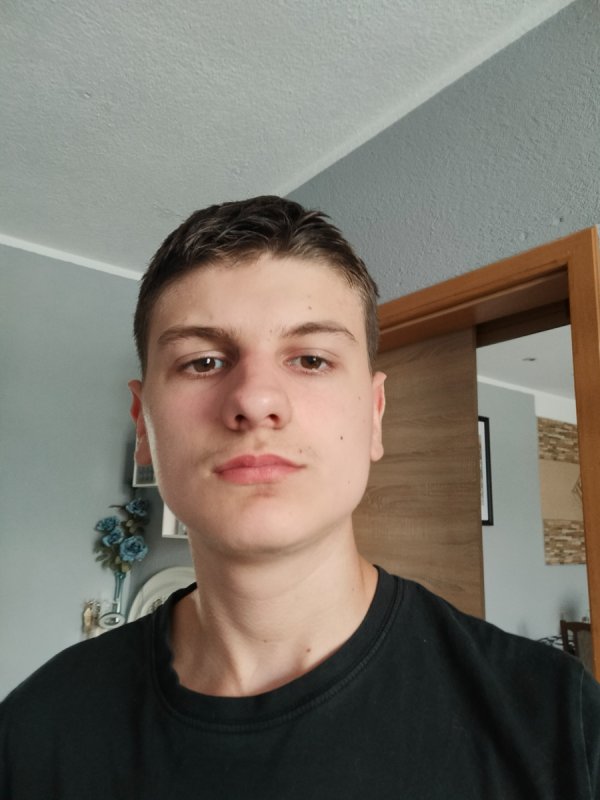 Foto 6852b6933b5d2